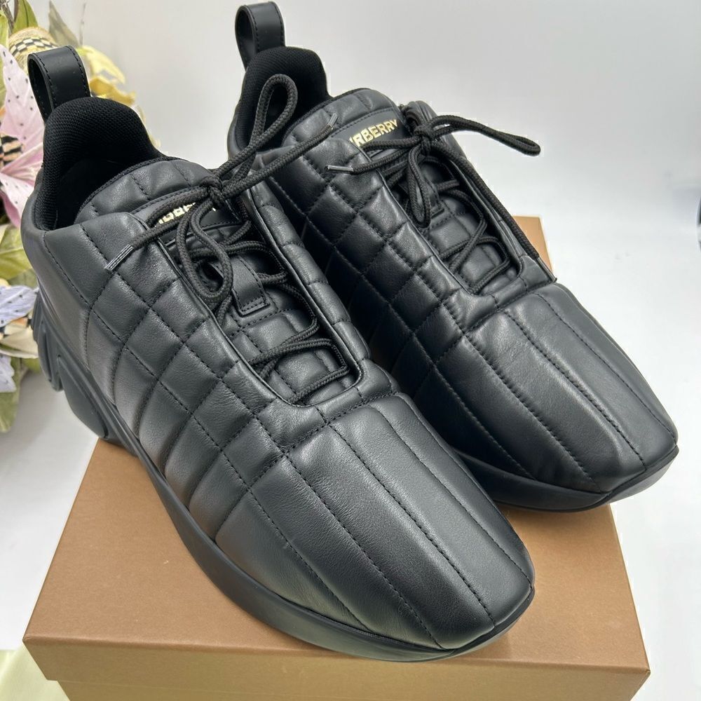 Men’s Burberry quilted trainer sneakers size 46 made in Italy
